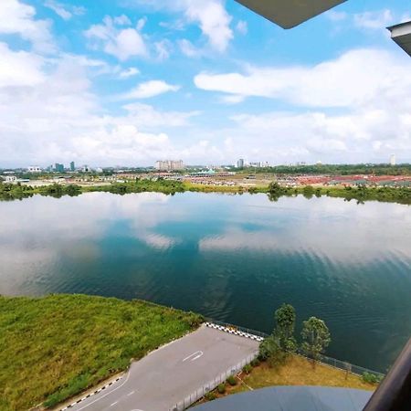 Muji Homestay Kuching Scenic View 2 Bedrooms Entire Apartment Екстериор снимка