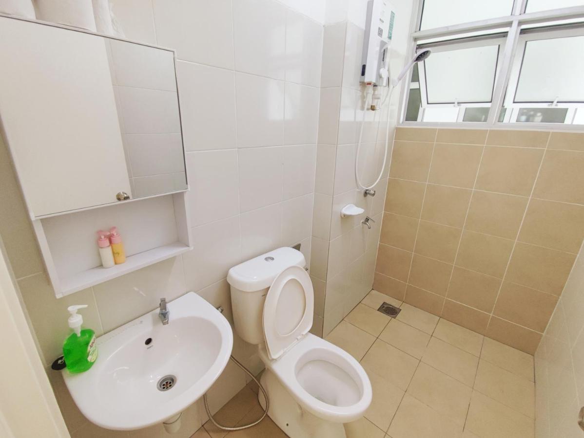 Muji Homestay Kuching Scenic View 2 Bedrooms Entire Apartment Екстериор снимка